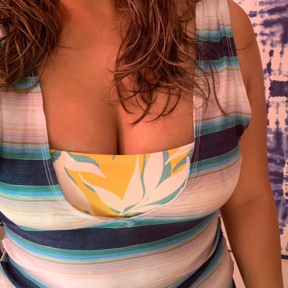 2 in 1 Tankini Top NWT Palms and Yellow - Picture 12 of 13